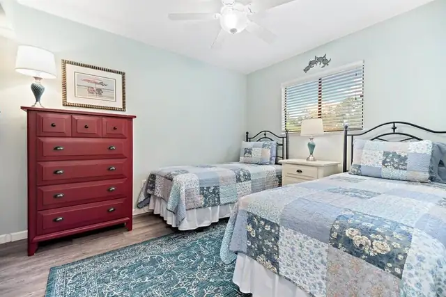 Bedroom at Fiddler’s Cove 7L